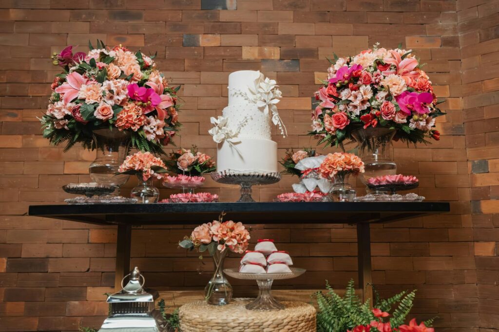 A beautiful display of affordable wedding cakes from various bakeries in Las Vegas. — affordable wedding cakes Las Vegas