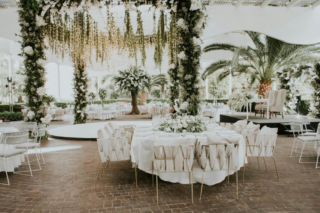 A beautiful spring wedding setup with floral arrangements in Las Vegas. — Las Vegas wedding trends 2026
