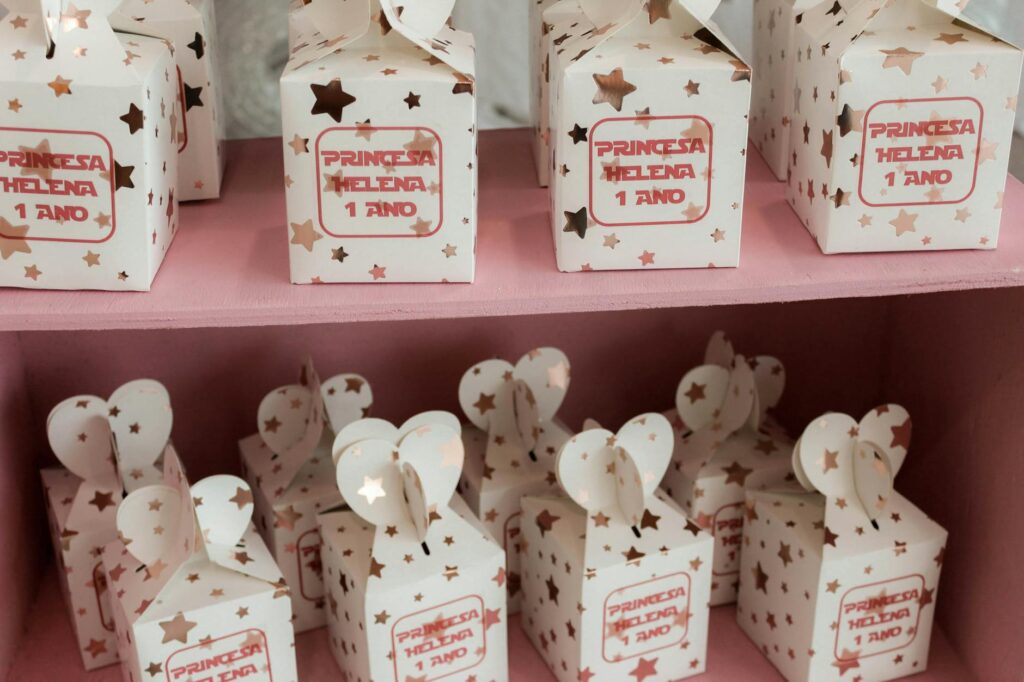 A beautifully packaged DIY casino favor with themed decorations. — DIY casino wedding favors