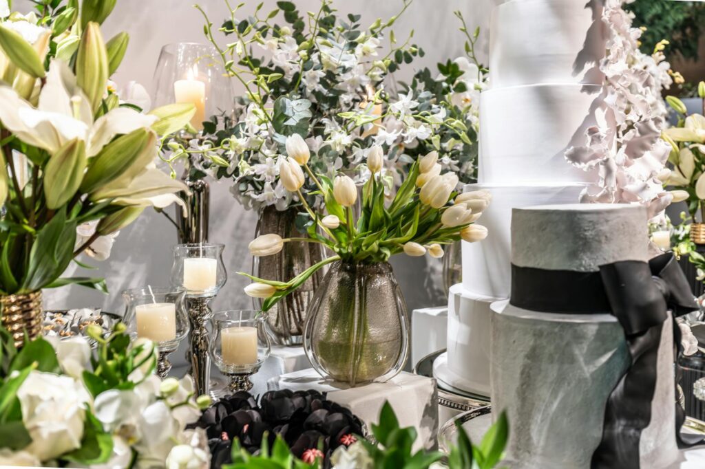 A winter wedding scene featuring elegant decor and a festive atmosphere in Las Vegas. — best time to get married Las Vegas