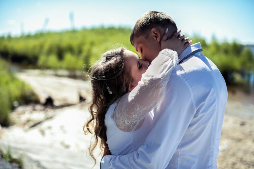 Happy couple celebrating after obtaining their wedding permit — Las Vegas wedding permits