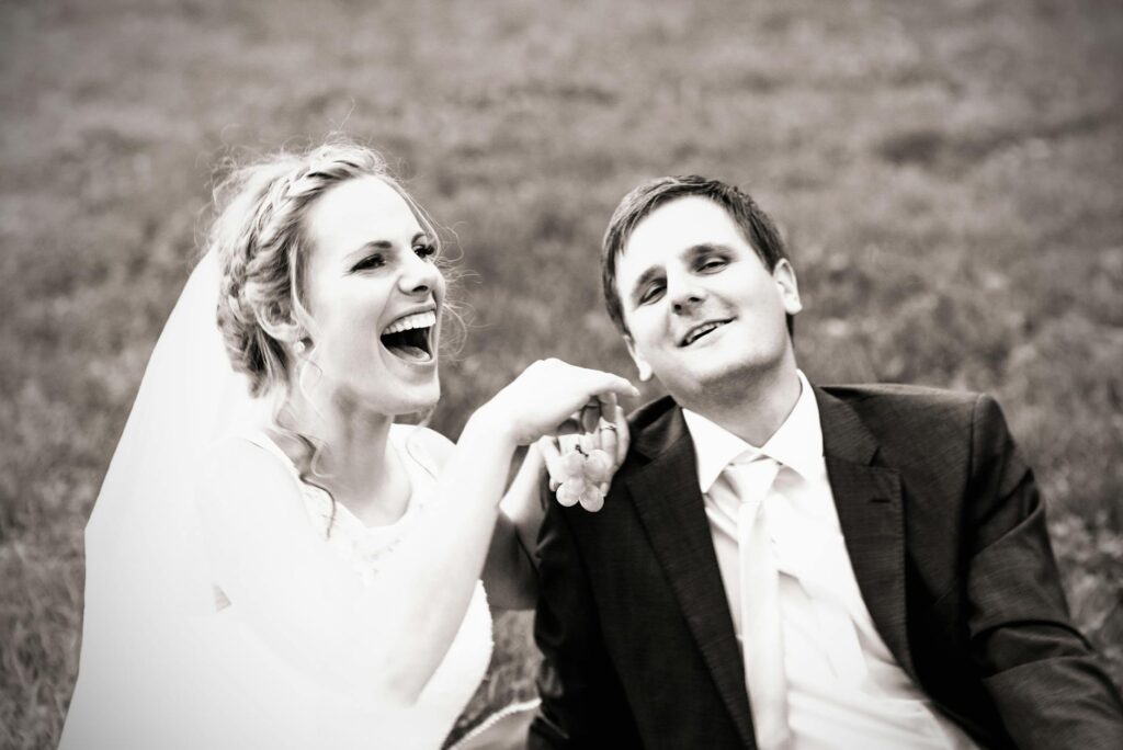 A candid shot of a couple laughing during their wedding ceremony in Las Vegas. — Las Vegas wedding photography trends