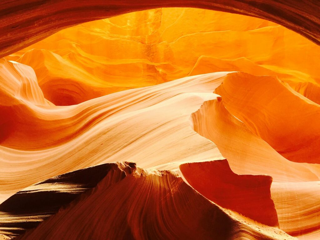 A stunning outdoor ceremony at Red Rock Canyon, with vibrant rock formations providing a dramatic backdrop. — Las Vegas …