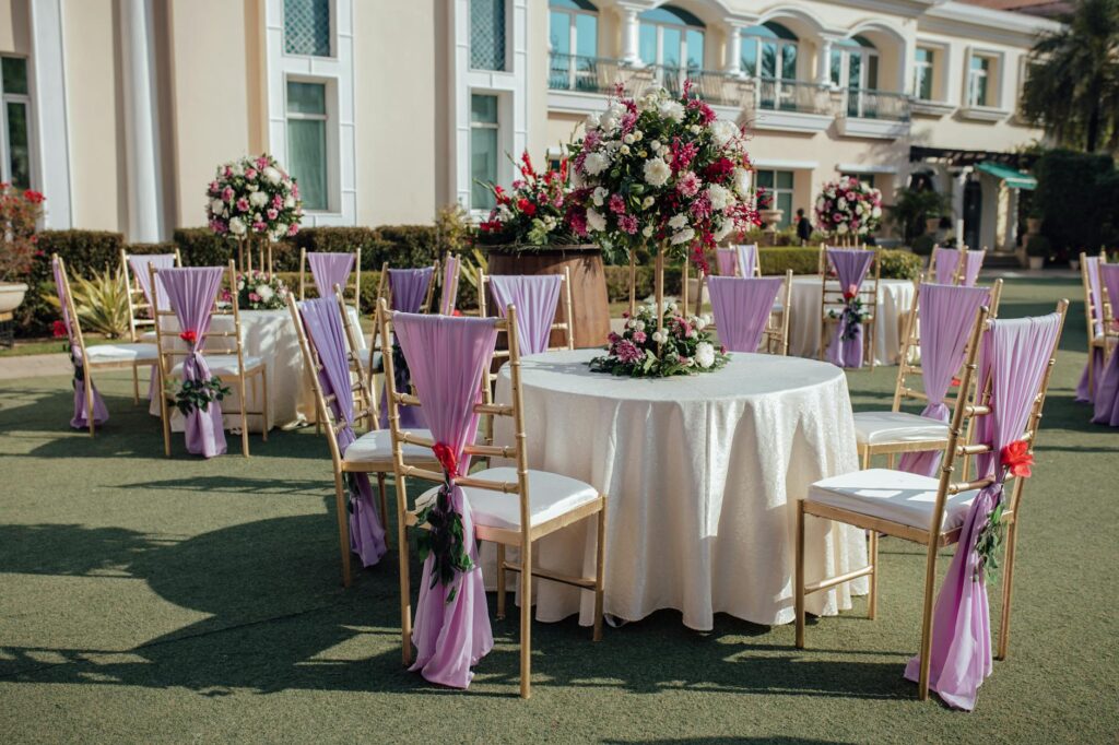 A vibrant wedding reception featuring bold colors and unique themes. — Las Vegas wedding trends 2026