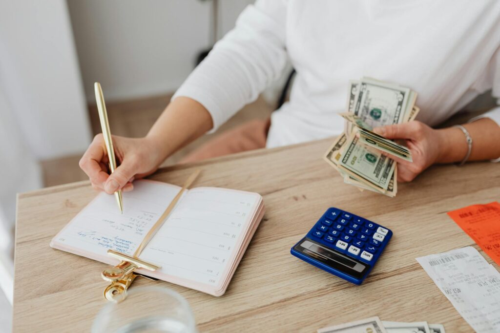 A wedding planner using a budgeting app to track expenses — Las Vegas wedding budget