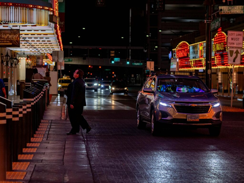 Best Time to Get Married in Las Vegas: Seasonal Guide