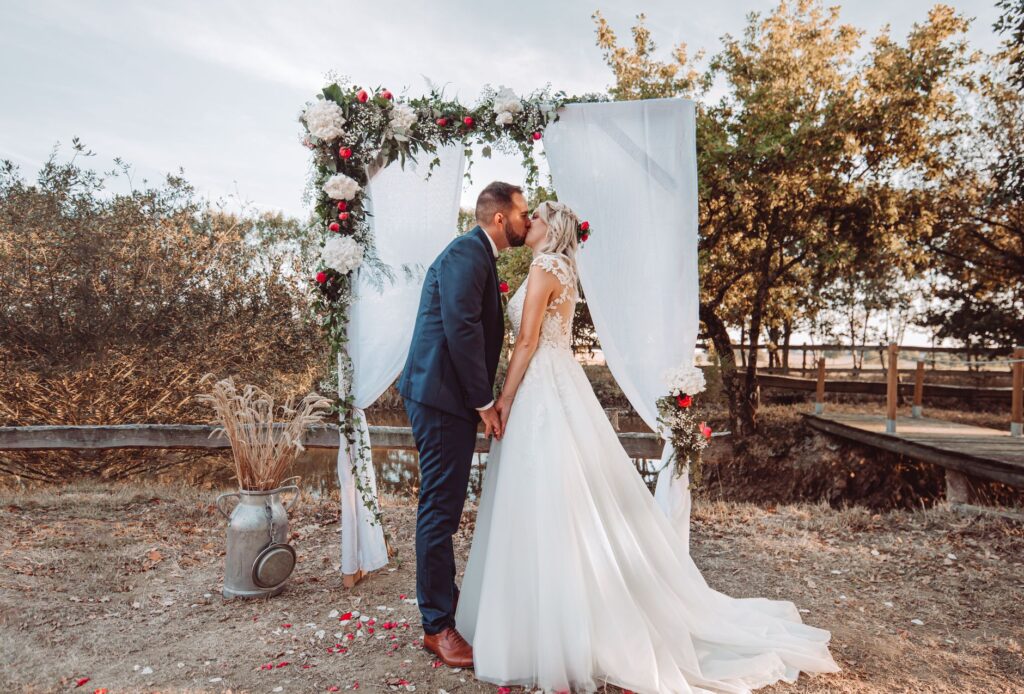 A beautiful Las Vegas park set up for a budget wedding ceremony. — budget wedding ideas Las Vegas