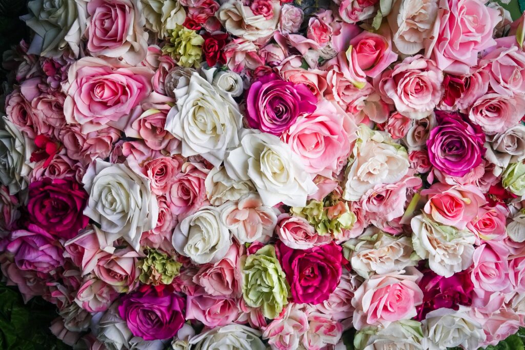 A close-up of a floral arrangement designed by a top Las Vegas florist. — las vegas wedding vendors