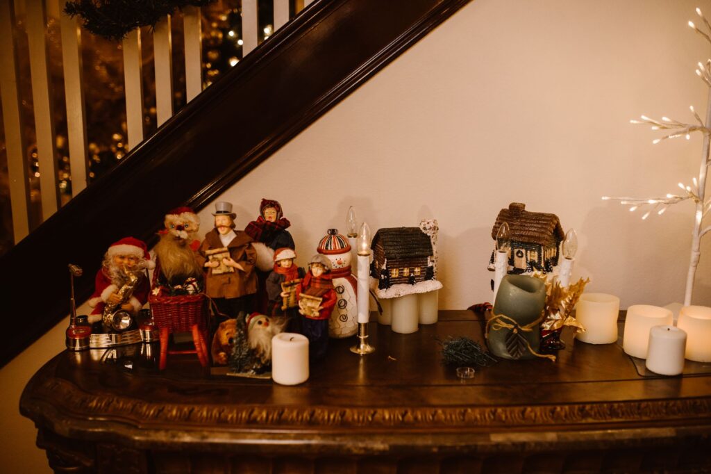 A cozy winter wedding scene featuring holiday decorations. — best time to marry in Las Vegas