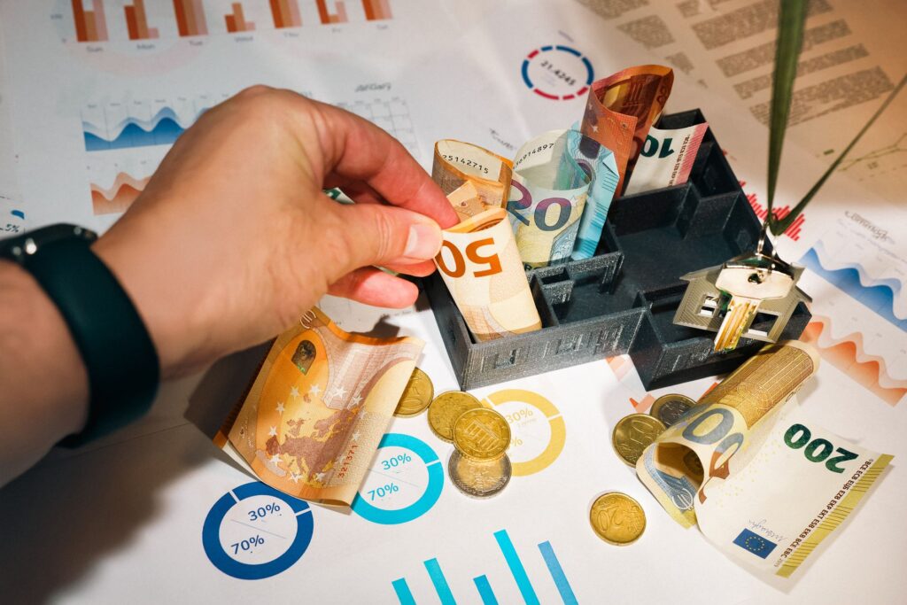 A breakdown chart of wedding costs, illustrating various categories and their average expenses. — Las Vegas wedding budget