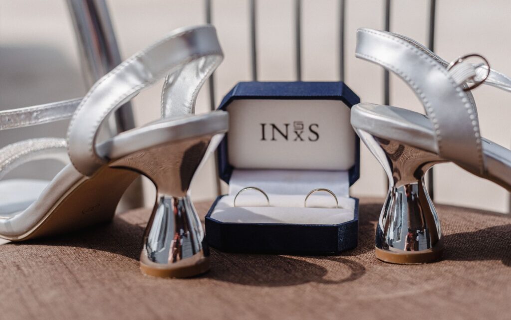A glamorous Las Vegas wedding setup featuring classic elements. — Las Vegas wedding themes