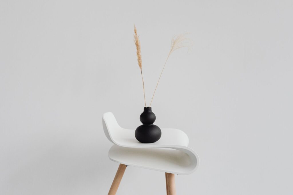 5. Modern Minimalism: A Chic Approach — unique wedding themes Las Vegas