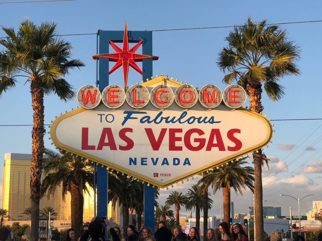 Best Time to Marry in Las Vegas: A Seasonal Guide