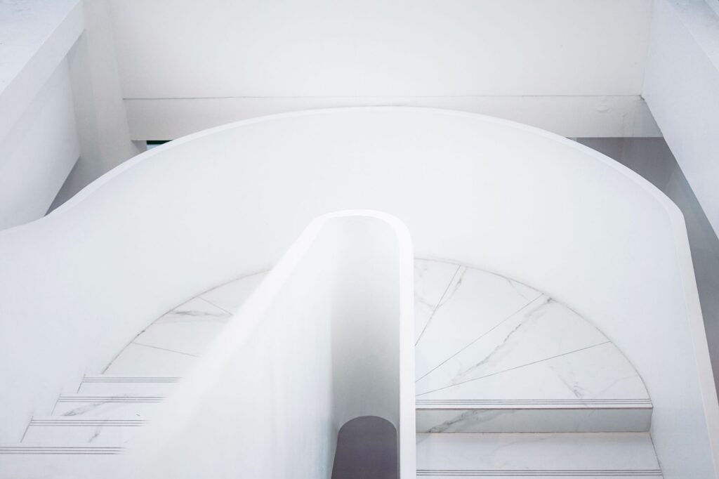A modern minimalist wedding ceremony featuring sleek lines and simple decor. — Las Vegas wedding themes 2026